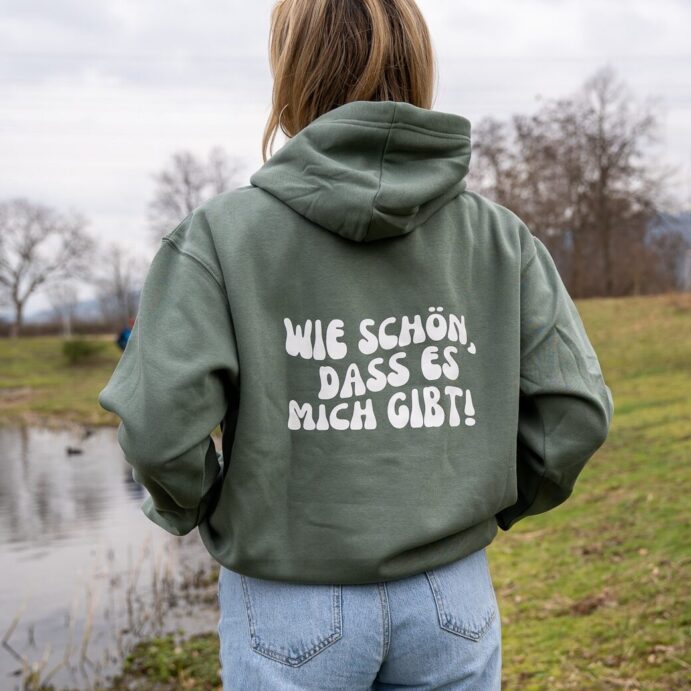 grüner Hoodie mit Aufdruck hinten