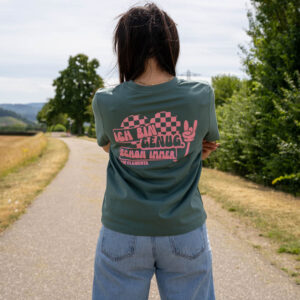 grünes T-Shirt ICH BIN GENUG